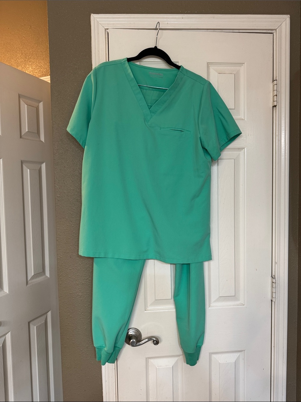 Mandala Women's V-Neck Scrub Top and Pant Set in mint green